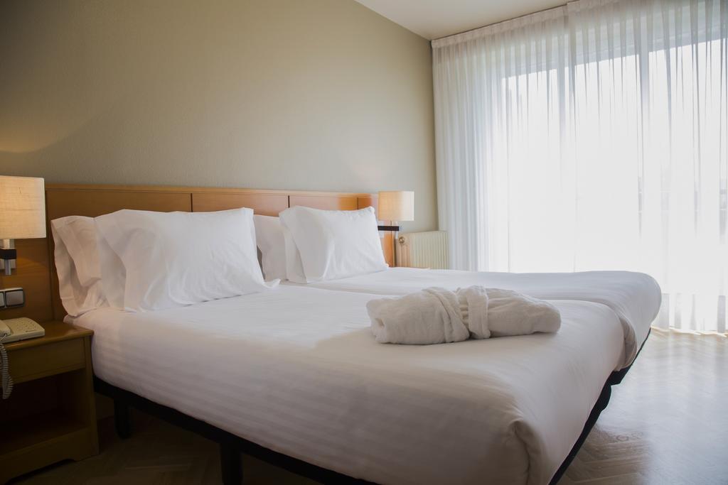 Suites Sercotel Mirasierra 팜플로나 외부 사진